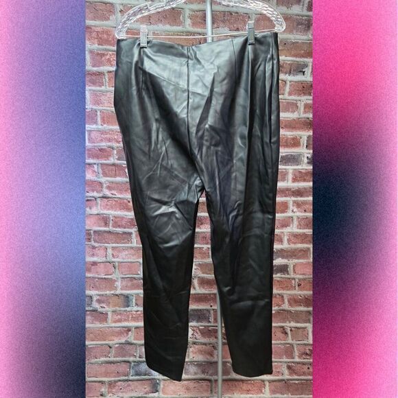 ASOS DESIGN Faux Leather Paneled Pants Black – Size 12 Zip High Waist - Picture 3 of 6